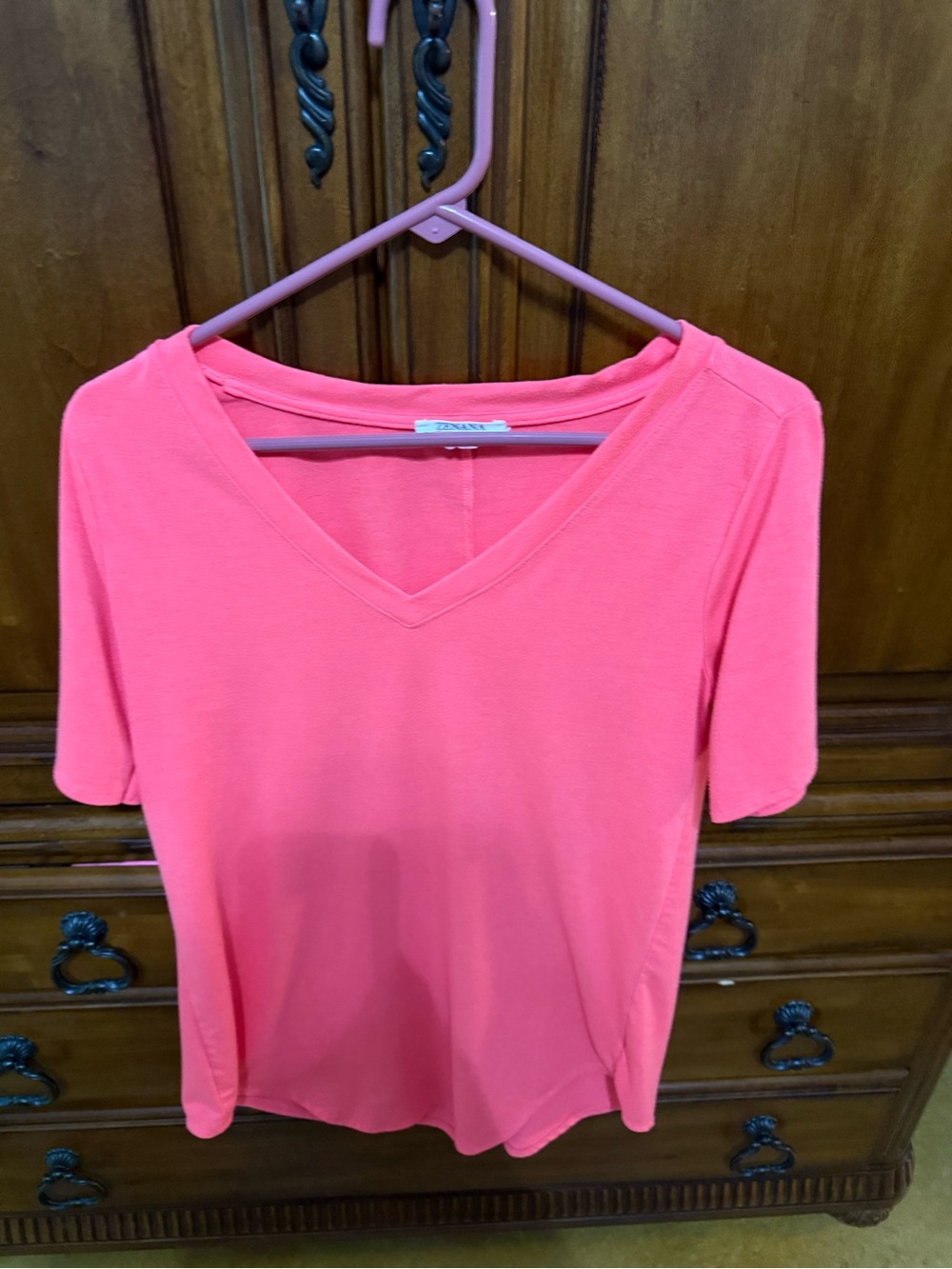Zenana Outfitters Coral Pink V‑Neck Short Sleeve Tee